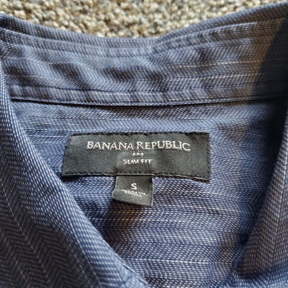 Banana Republic Men's Slim Fit Shirt Button Down - Picture 2 of 3